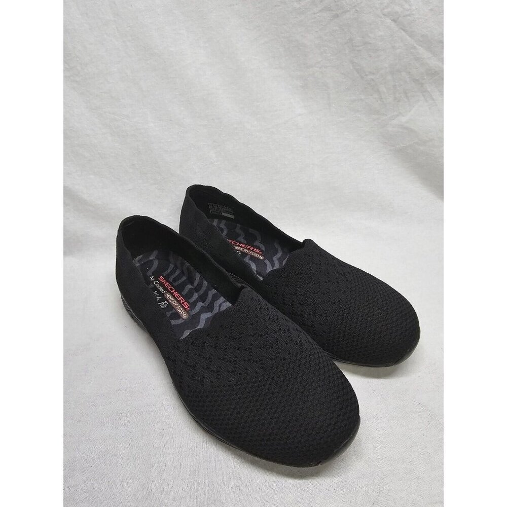 Skechers Womens 7 Black Mesh Classic Fit Slip On Shoes Loafer SN49481